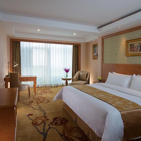 Vienna Internation Hotel Shenzhen Guanlan Guanguang Road Buitenkant foto