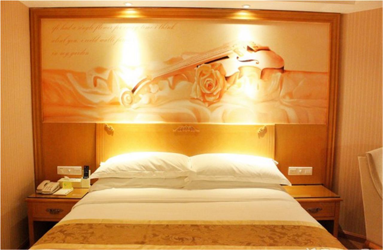 Vienna Internation Hotel Shenzhen Guanlan Guanguang Road Buitenkant foto