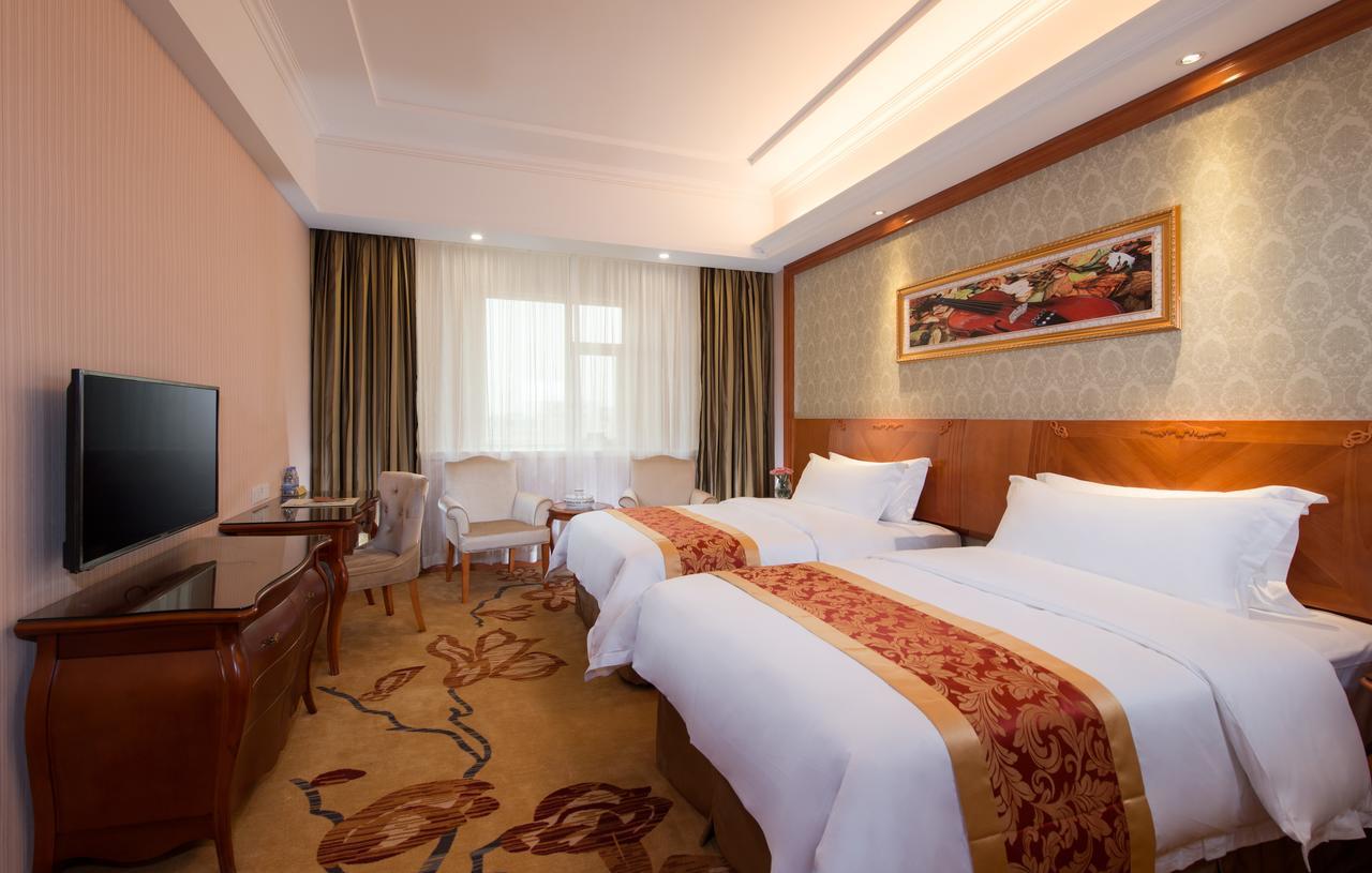 Vienna Internation Hotel Shenzhen Guanlan Guanguang Road Buitenkant foto